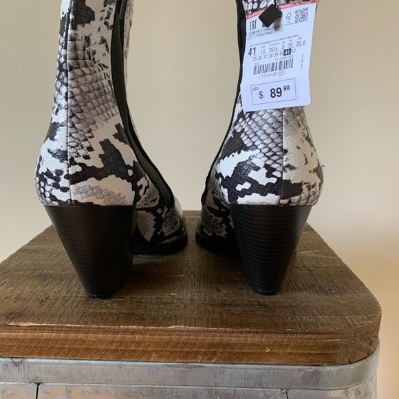 SOLD Zara Faux Snakeskin Ankle Cowboy Boot - Picture 6 of 7